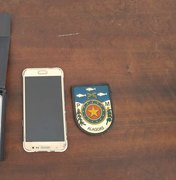 Polícia recupera celular roubado e encontra outros objetos com suspeito
