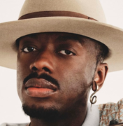 Revelado no The Voice Brasil e vencedor de 3 Grammys, Jota.pê estreia em Penedo com Projeto Seis & Meia