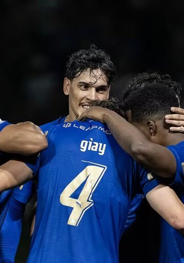 BRASILEIRÃO: Palmeiras assume a liderança e Corinthians entra no Z-4