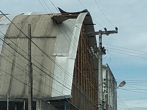 Colégio Santa Cecília esclarece denúncia sobre telhado caindo na unidade em Arapiraca