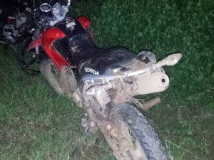 Criminoso reconhecido por populares foi imobilizado até a chegada da polícia