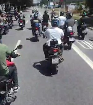 [Vídeo] Motociclistas fazem protesto após viatura do DMTT derrubar moto durante escolta