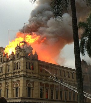Incêndio atinge Museu da Língua Portuguesa