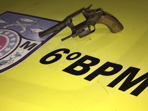 Jovem é preso com arma de fogo em São Luís do Quitunde