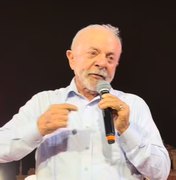 Em Maceió, Lula ataca Collor e alerta eleitor sobre 'facilidades'