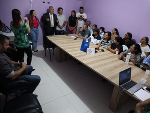 Idosos são capacitados em curso de inclusão digital pelo Ministério Público em Campo Alegre
