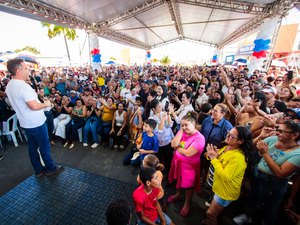 Olivença: governador inaugura pavimentação de vias e anuncia novo acesso à Fazenda Nova