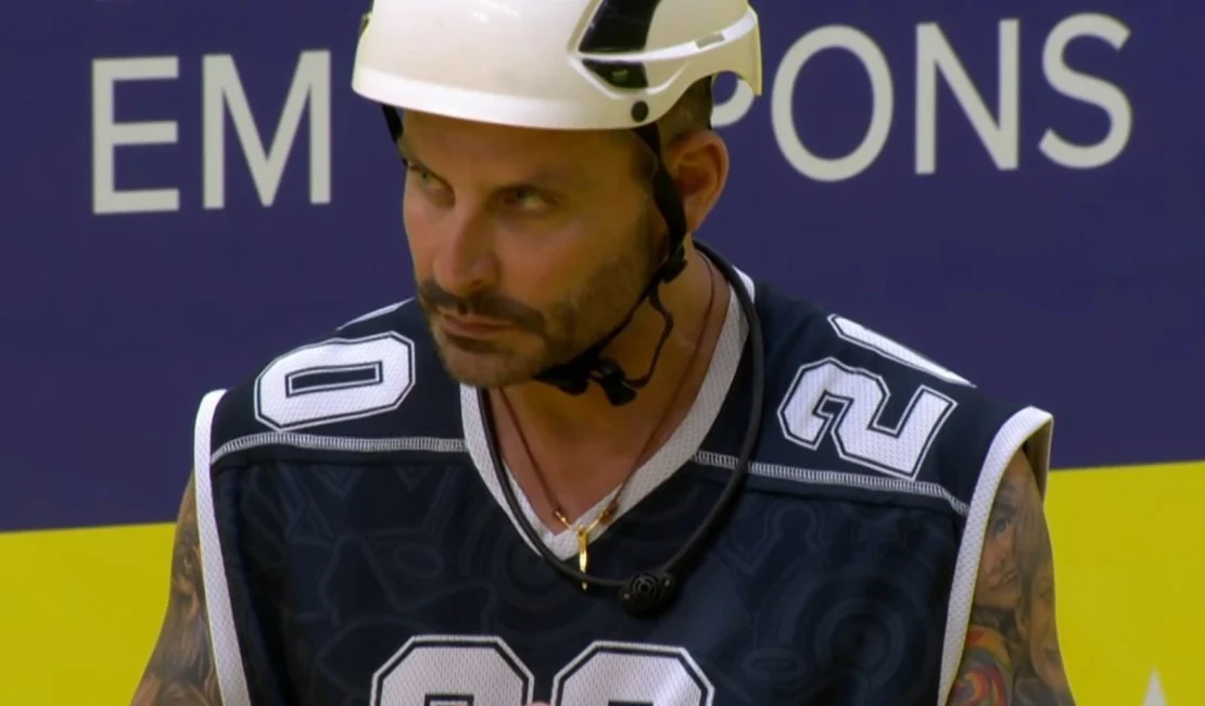 O que causa e como socorrer alguém em crise convulsiva, como Henri Castelli?