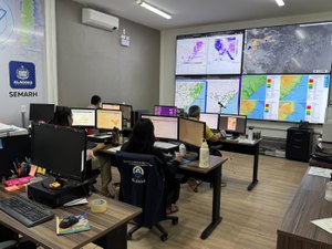 Alagoas entra em estado de atenção com previsão de chuvas intensas até sábado (27)