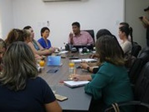 Conselho dos Direitos das Mulheres e Seris discutem saúde da mulher encarcerada