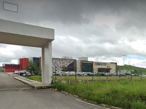 Acidente entre motos e carro deixa uma pessoa ferida em União dos Palmares