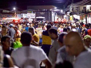 Bloco do Povo encanta o público e arrasta multidão ao Som de Guig Ghetto