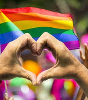 Parada do orgulho LGBT+ de Maceió acontece neste domingo (15)