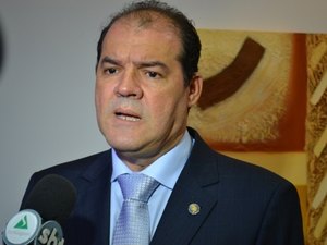 MPE-AL pede afastamento de Cícero Amélio da presidência do TCE-AL