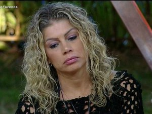 Participante do reality 'A Fazenda' revela que tem pouco tempo de vida