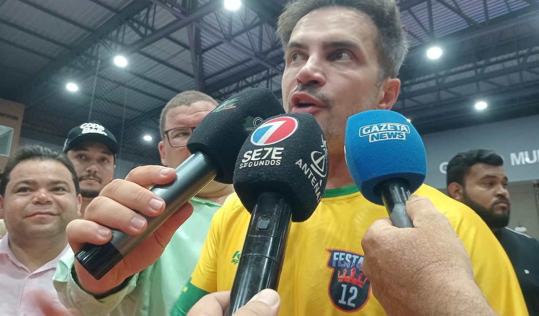 [Vídeo] Ginásio João Paulo II é reinaugurado com a presença do craque Falcão, do futsal