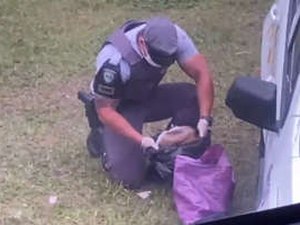 Polícia encontra crânio humano em sacola dentro de ônibus