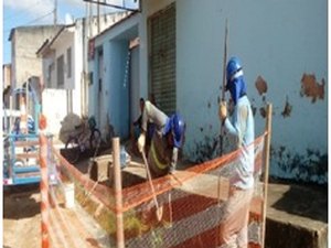 Casal instala 1,5 mil hidrômetros e 500 novas ligações no Cleto Marques Luz