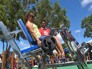 Academia Maceió muda a rotina em bairros da cidade
