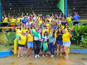 Clima de Copa e São João marcam fim de semana de Gabi Gonçalves