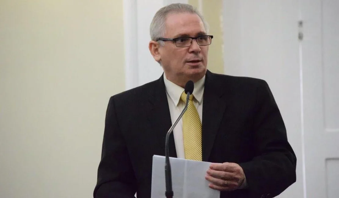 Pastor João Luiz recua e decide permanecer na Câmara de Maceió