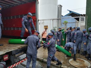 Com abastecimento normalizado, Amazonas envia cilindros de oxigênio para outros estados