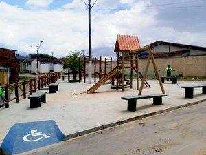 Nova Maceió: Prefeito entrega praça no Benedito Bentes nesta quarta