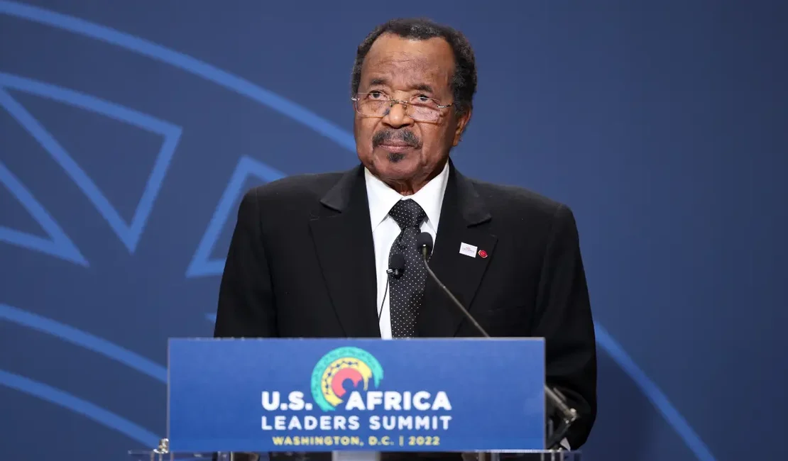Aos 92 anos, Paul Biya é reeleito presidente do Camarões pela oitava vez