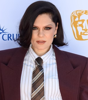 Jessie J: The Town se manifesta sobre show após diagnóstico de câncer