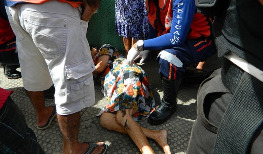 Idosa é atropelada por carro-forte em Arapiraca