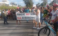 Protesto bairro do Pinheiro