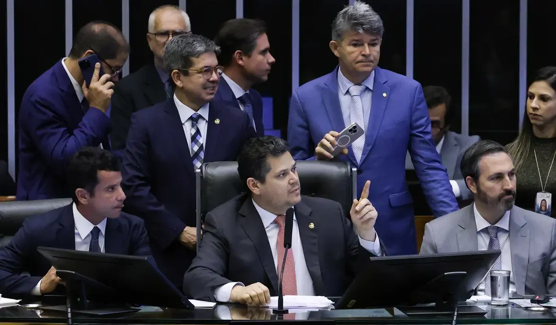 Congresso aprova crédito de R$ 42 bi para Previdência e Bolsa Família