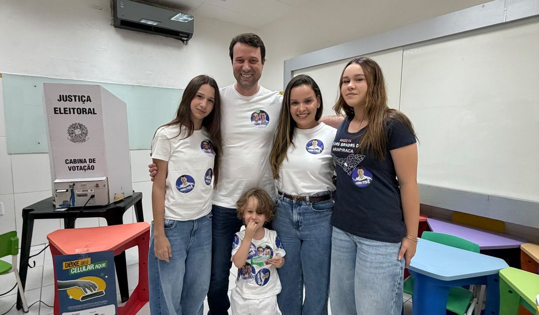 Daniel Barbosa vota em Arapiraca e agradece apoio dos alagoanos