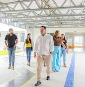 Luciano Barbosa acompanha obras de conclusão de creche no Vale do Perucaba