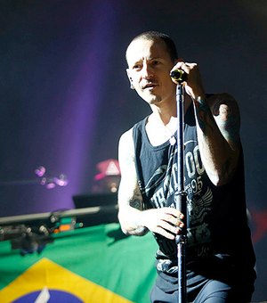 Morre Chester Bennington, líder do Linkin Park; suspeita é de suicídio