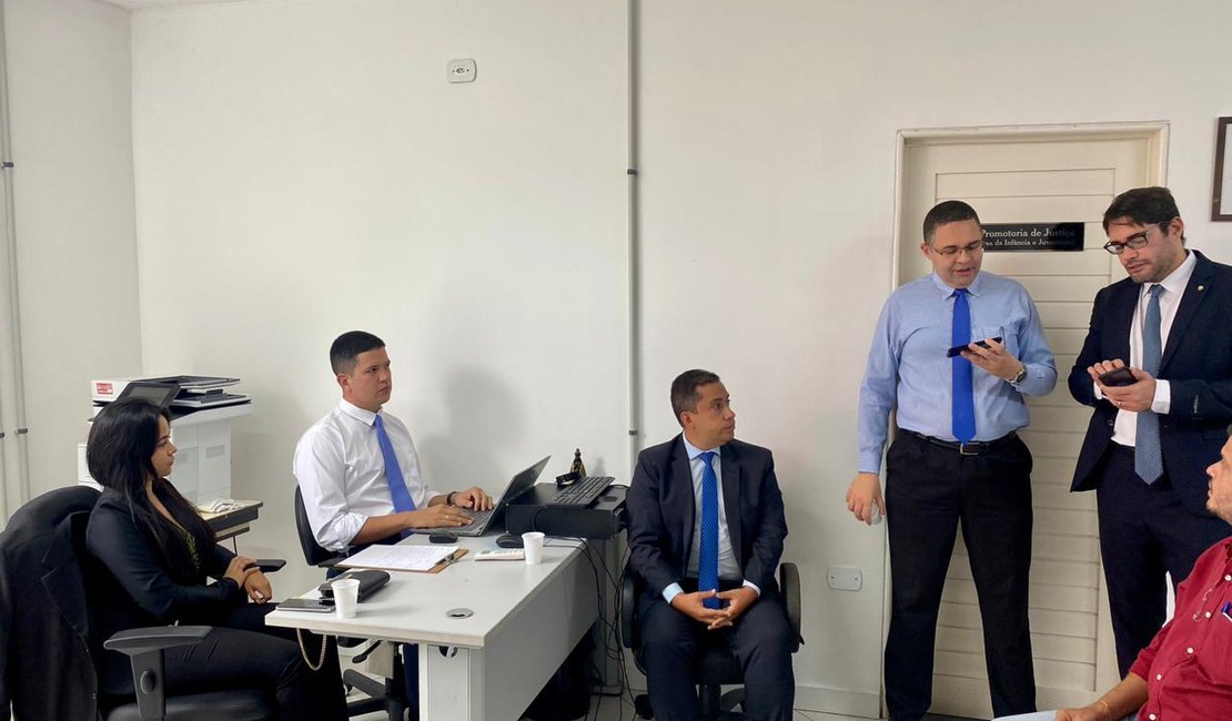 Prefeitura de Palmeira e Ministério Público formalizam TAC para a realização do Carnaval 2023