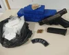 PM apreende arma e mais de 2kg de drogas em ação no bairro Benedito Bentes