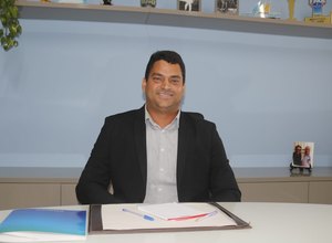 ‘Me sinto muito honrado’, diz Gabriel Vasconcelos ao assumir Prefeitura de Maragogi