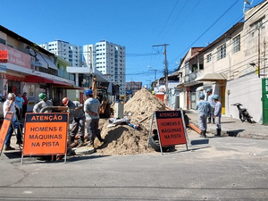 Casal inicia nesta quinta (16) sondagem em coletor de esgoto na Jatiúca