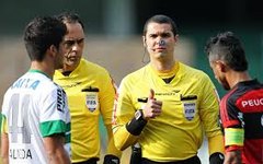 Ricardo Marques Ribeiro apita Murici x Santa Rita