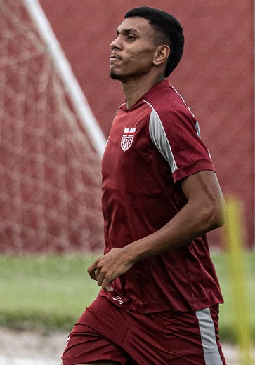 CRB renova contrato do jovem zagueiro Ruy até 2028