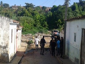 Adolescente é apreendido com mais de R$ 1 mil em espécie e drogas 