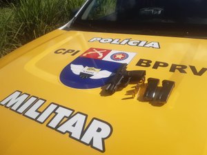 Homem que se dizia CAC é preso por porte ilegal de arma de fogo, em Maceió