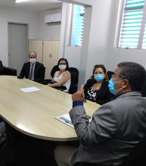 Pedro Madeiro se reúne com representantes da Rede Hospitalar e Ambulatorial