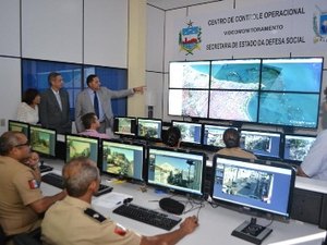 Suspeito é preso com drogas após ser monitorado por câmeras de segurança