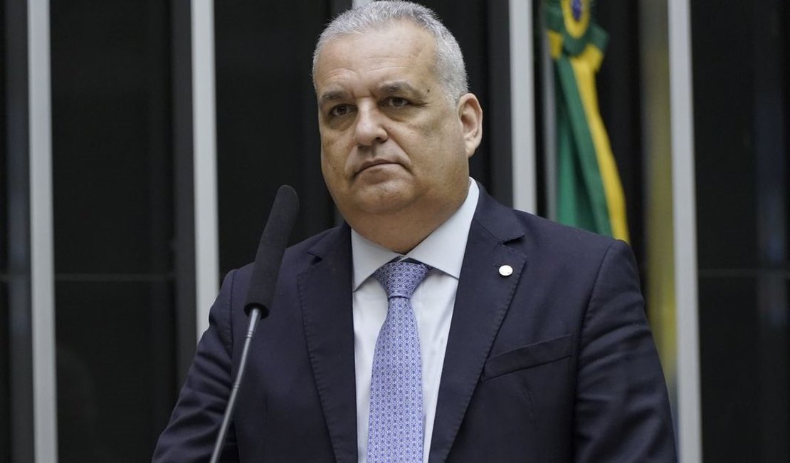 Durante discurso em sessão, Alfredo Gaspar critica falas de Lewandowski sobre a polícia