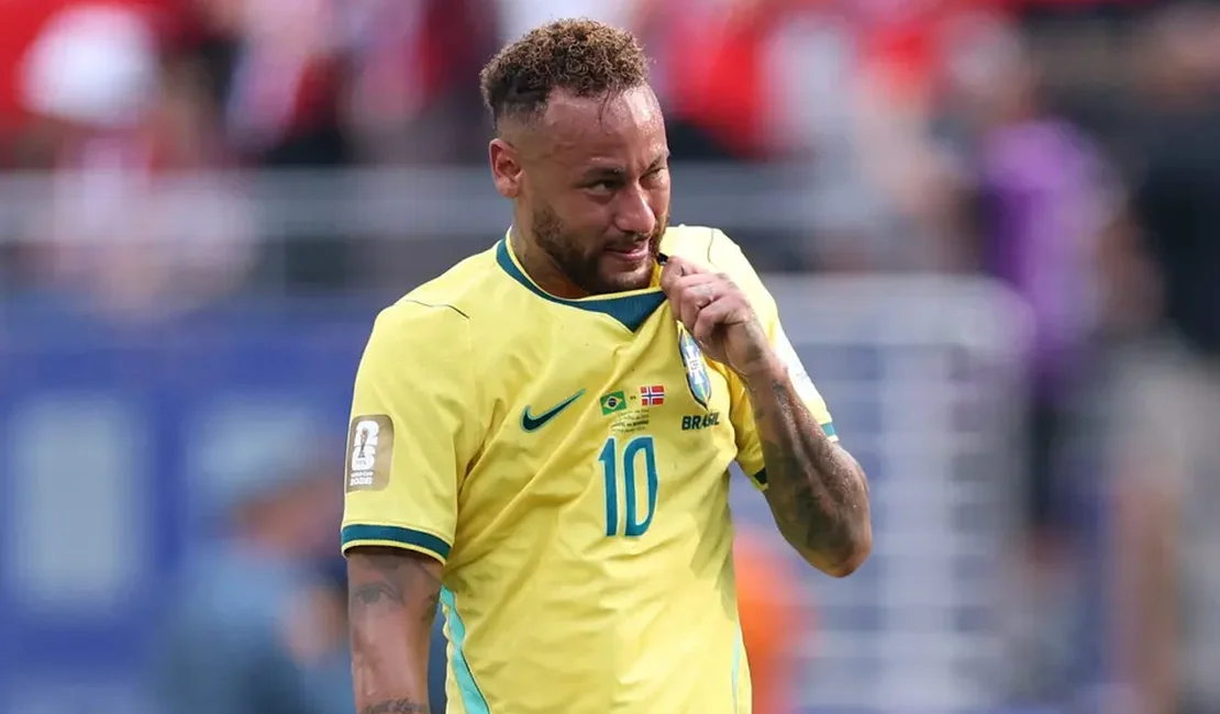 Neymar faz o seu único gol na copa do mundo e rivaliza com goleiro