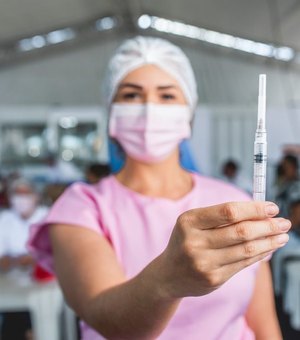 3.489 doses de vacinas contra a Covid-19 foram aplicadas nas últimas 24h em Alagoas