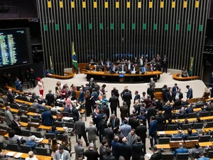 Câmara aprova em 1º turno PEC com repasse do lucro de bets à segurança