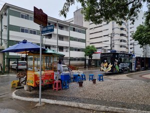 Convívio social inicia ordenamento de food trucks da Praça do Skate